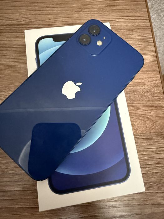 Продам Айфон 12, 64gb
