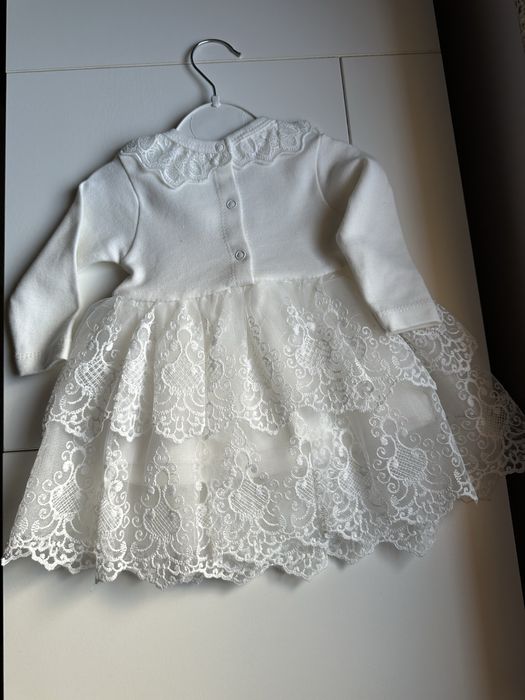 Детска рокля с дантела