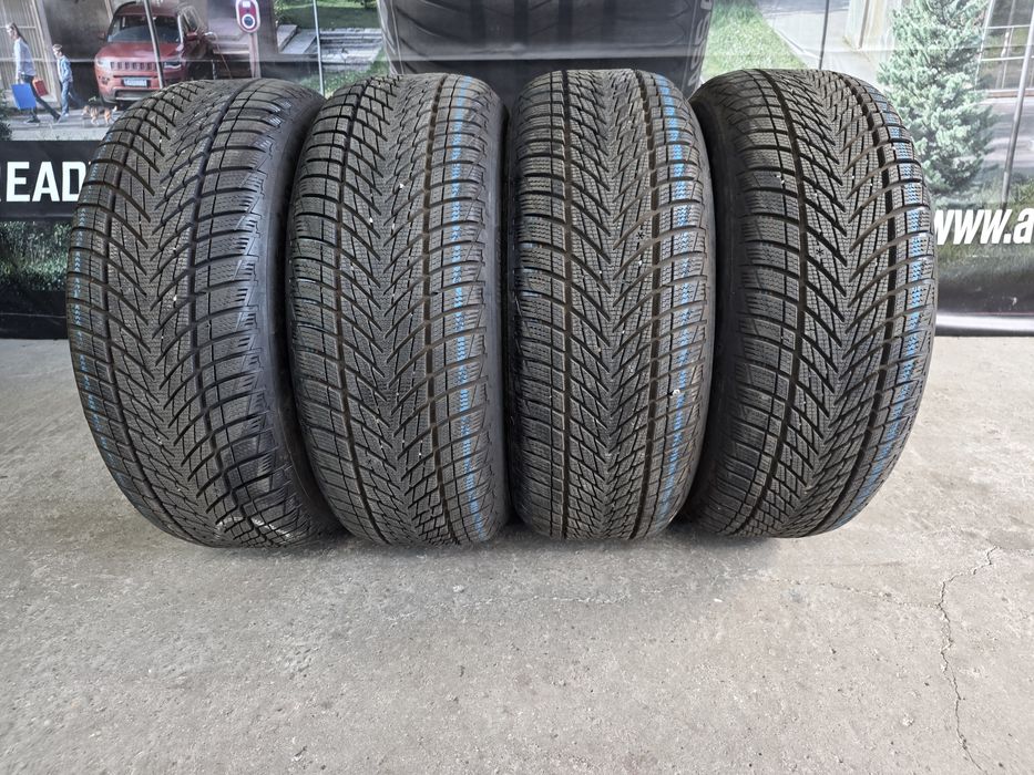 225/55/17 Goodyear 4бр