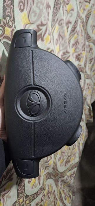 Аирбаг руля от Daewoo jentra lacetti состояние отличное.оригинал