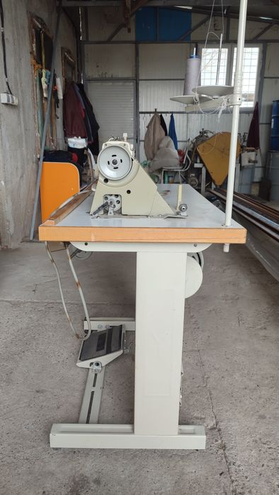 Mașina de cusut Typical