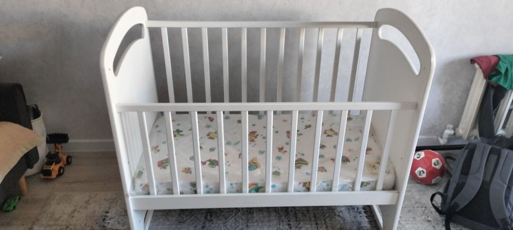 Продам детскую краватку