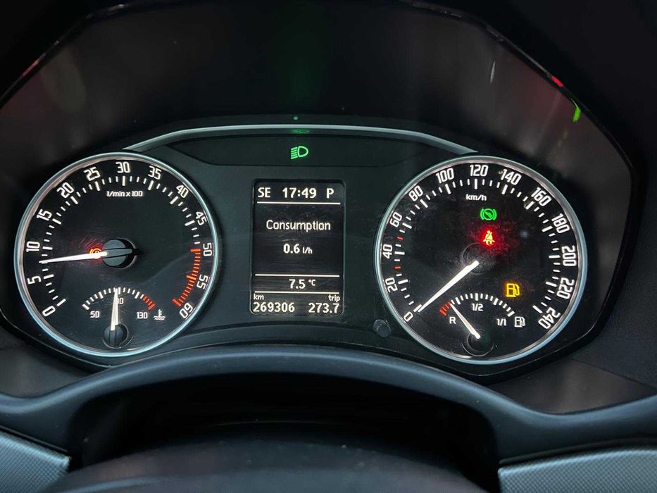 SKODA Octavia 2012 — imagine 5