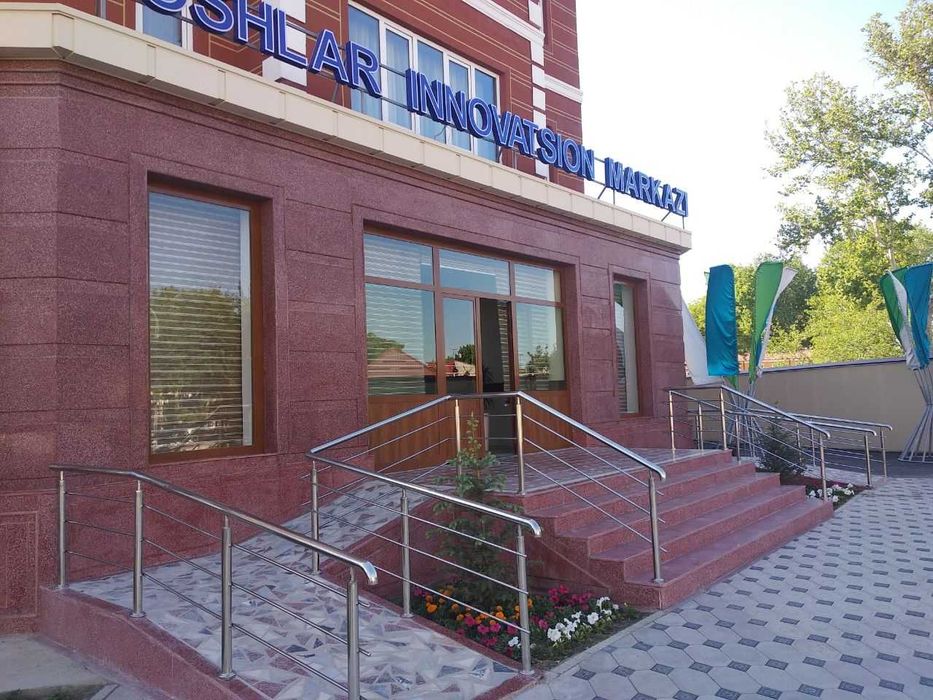 Aglomerat plita va tayyor zinalar , travintin va granit