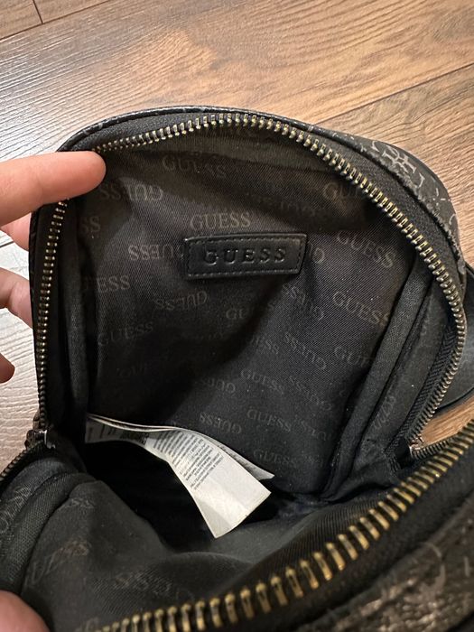 Guess - мъжка чанта