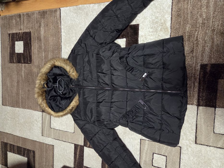 Vind geacă  superbă  iarna mărime  XXL