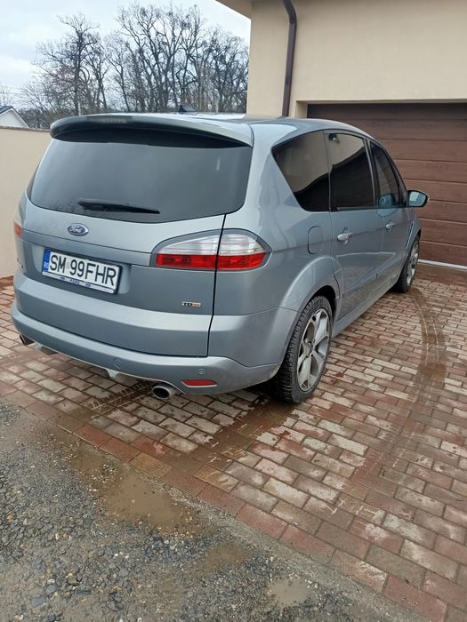 Ford S max facelift 2010