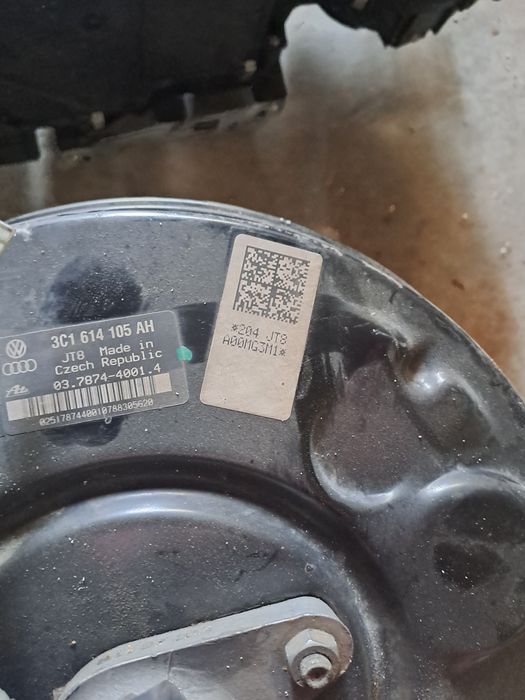 Спирачна помпа със серво усилвател за Пасат 2005-2010г⁹.