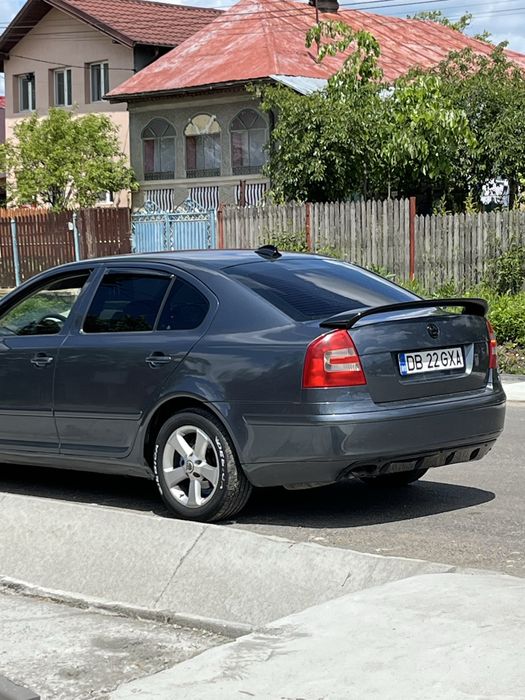 Vând Skoda Octavia 2