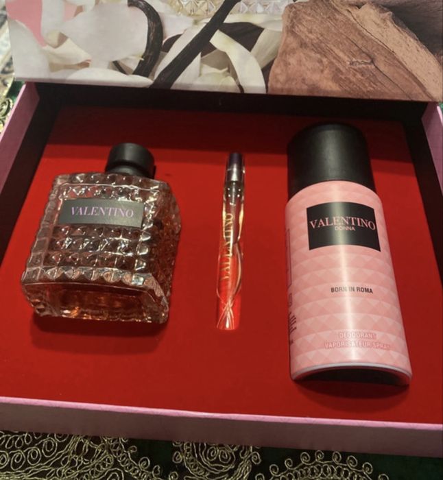 Parfum pentru femei, Valentino.