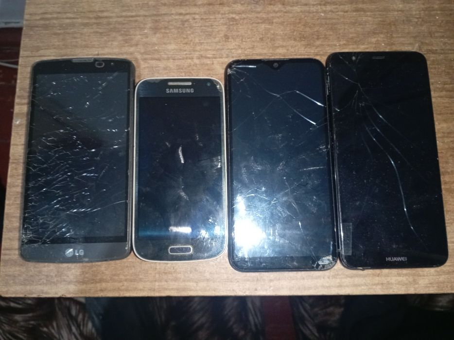 Телефоны на запчасти