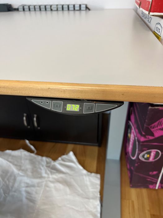Birou electric si scaun ergonomic