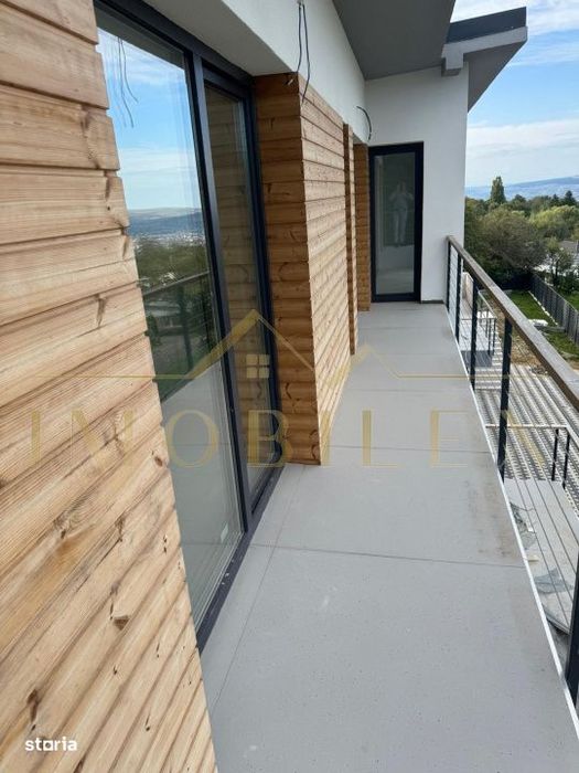 ULTIMA UNITATE ,casa tip duplex panorama asupra Clujului