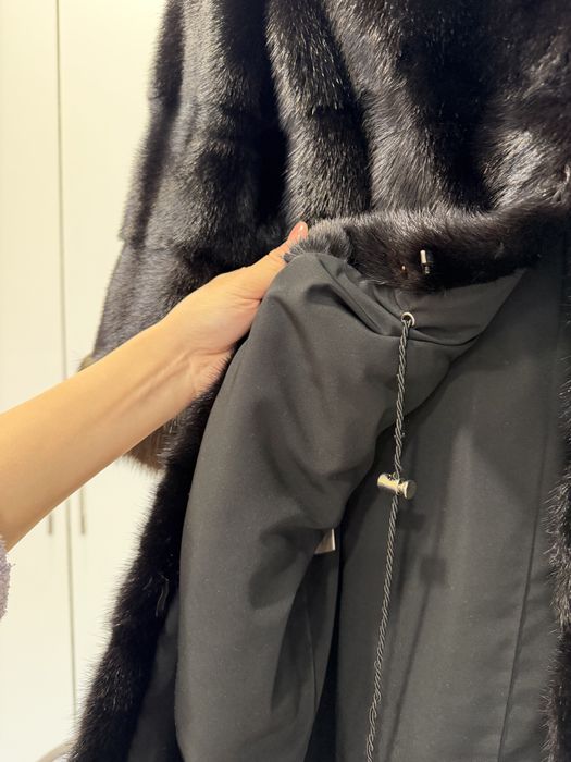 Продам 2 шубы срочно