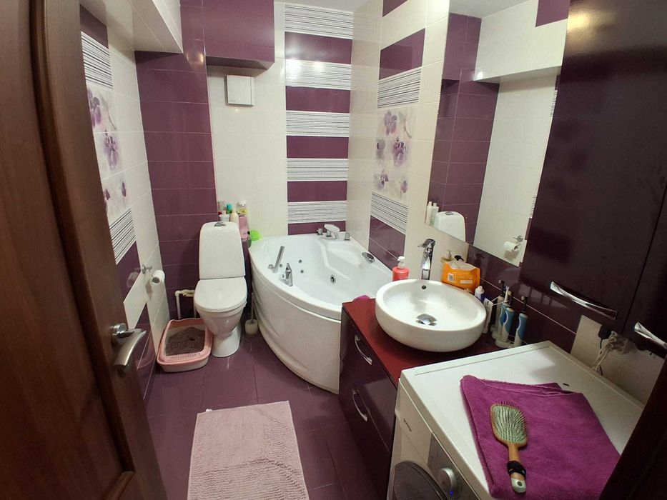 Apartament 3 camere,2 bai, et 3din 4  ,Pacurari