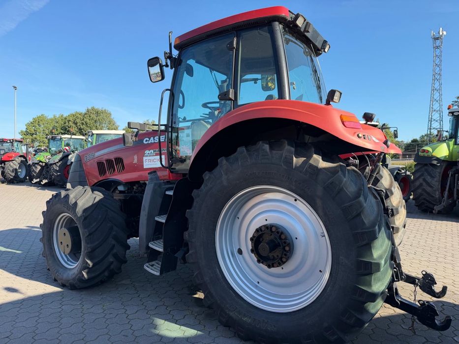 Case IH Magnum 335