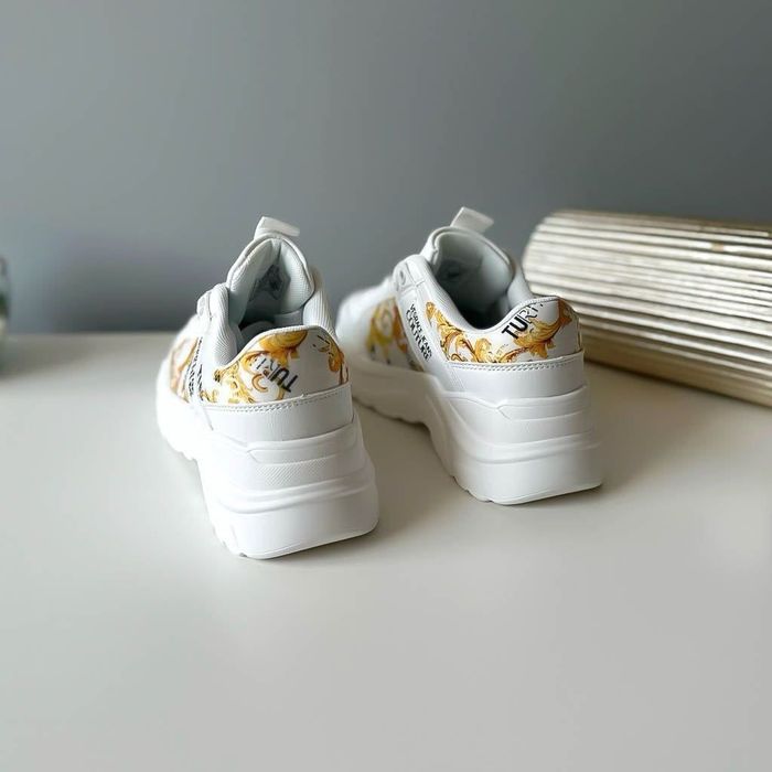 Adidași dama Versace