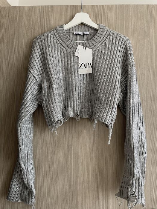 Налични пуловери Zara