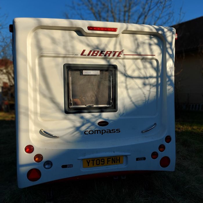 Vând Rulotă Compas Omega 428L Liberte