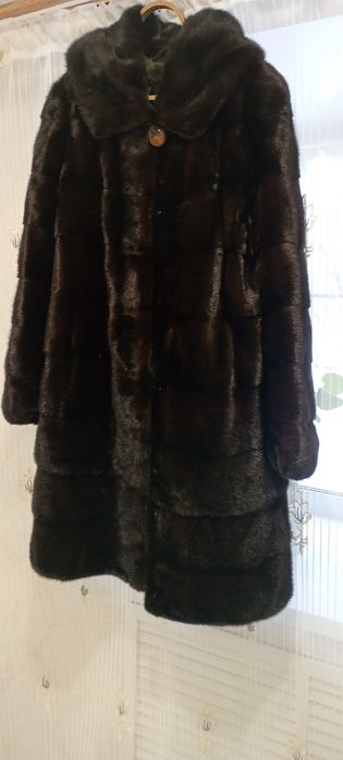 Продам норковую шубу