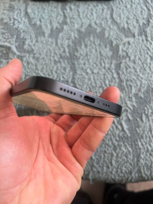 Айфон iPhone 16e