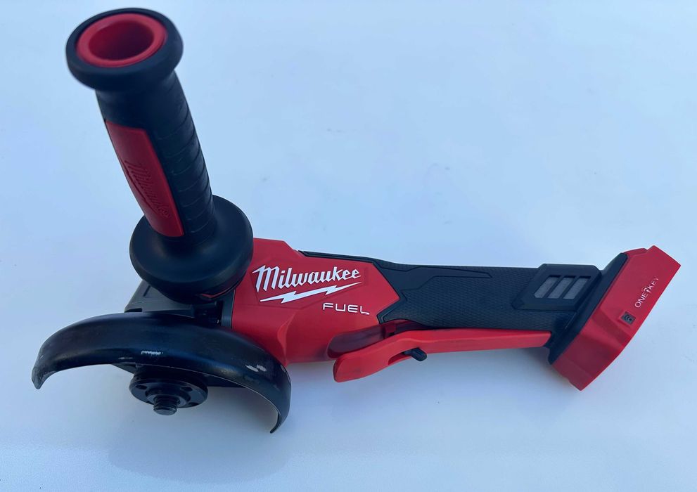 Milwaukee M18 ONEFSAG125XPDB -Безчетков ъглошлайф 18 неразличим от нов