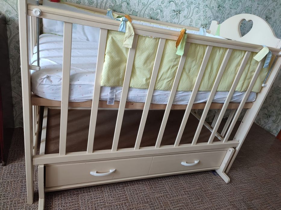 Кроватка детская