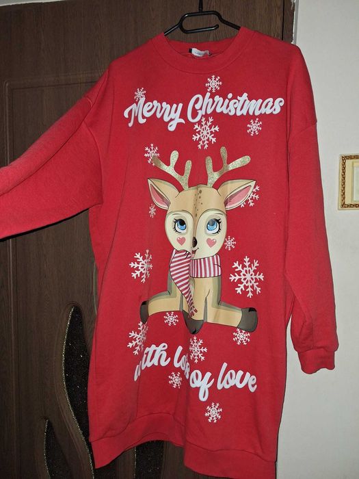 hanorac/pulover dama rosu nr 48,50
