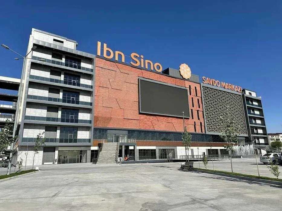 Ibn Sino savdo markazida dukon sotiladi