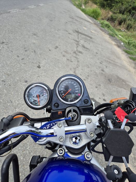 Suzuki sv650 naked 2001