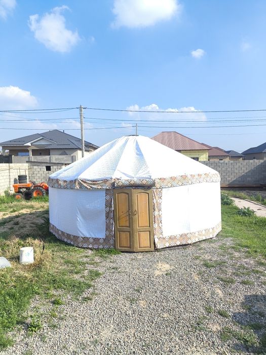 Киіз үй жартылай