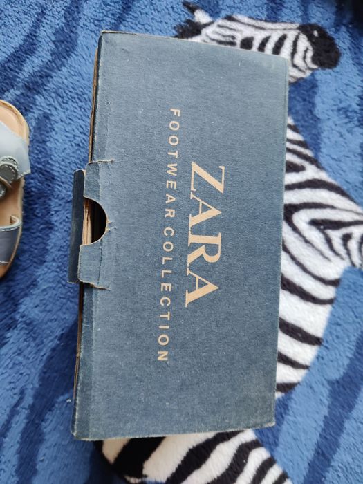 Детские сандалии