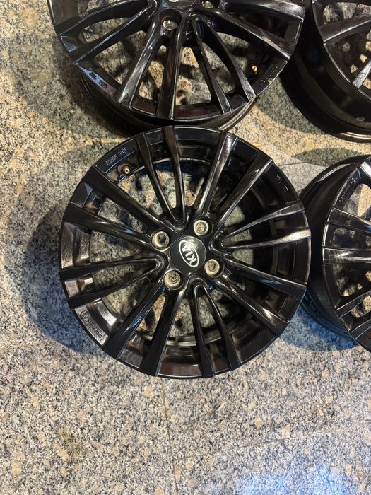 Jante R15 4x100 negre Kia Stonic / Rio / Picanto – Hyundai i10 i20 i25