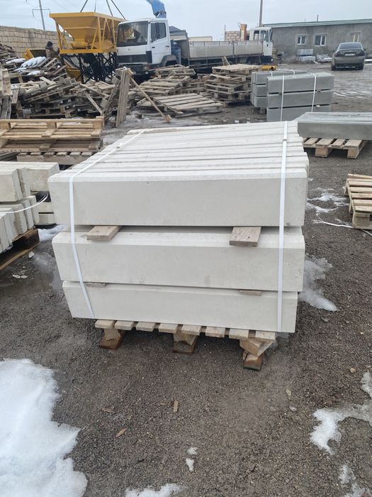 Поребрик,бордюр и брусчатка