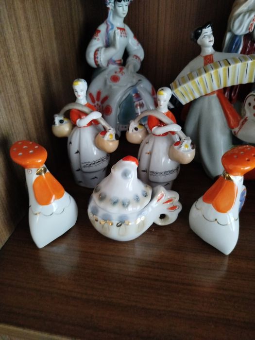 Фарфоровые статуэтки лань