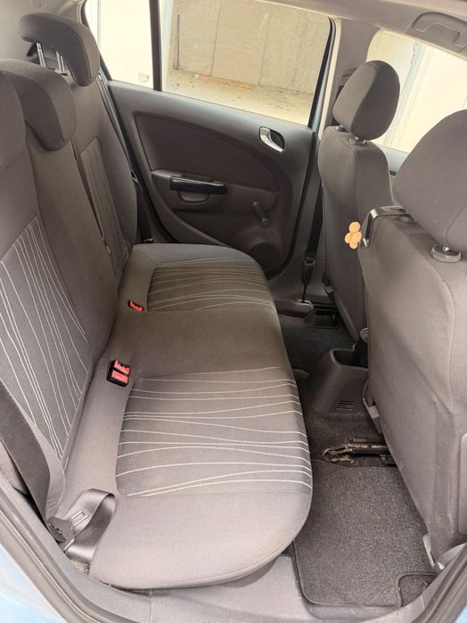 Opel Corsa 1.2 полуавтомат