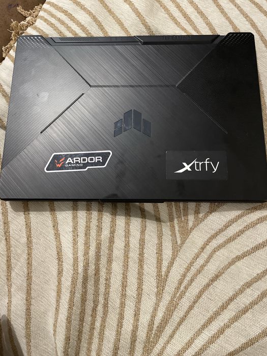 Продам ноутбук игровой