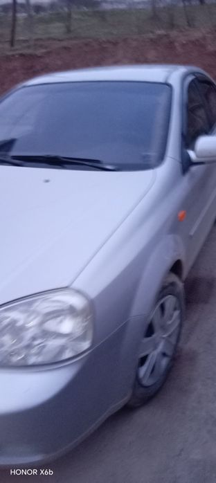 Lasetti sotiladi zur moshincha aybi yuq