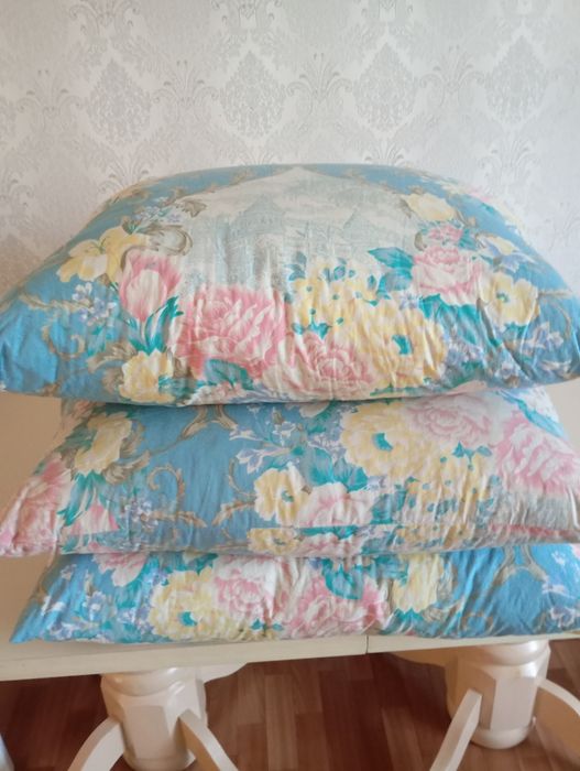 Продам подушки пуховые