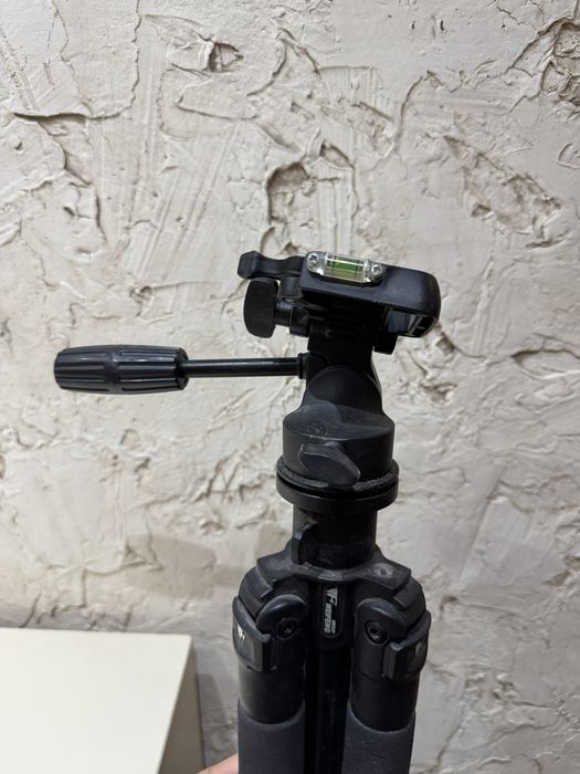 Штатив для камеры Weifeng WF-6663A