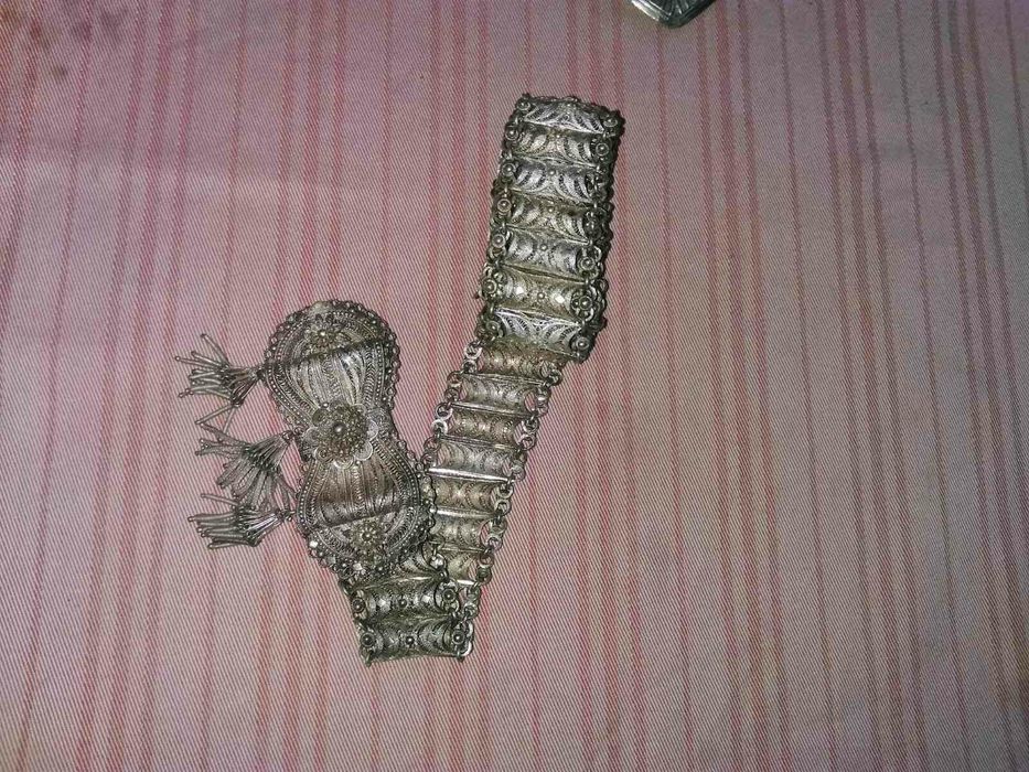 Продавам Филигранен сребърен колан с позлата и гранулация България