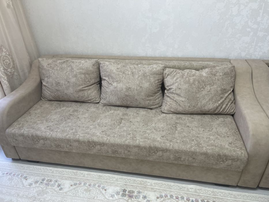 Продам диван в отличном состояний раскладной