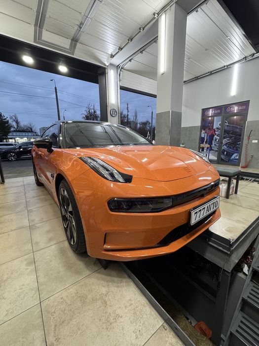 Zeekr 001 Dual Motor 11.2023 yil 29000 probeg