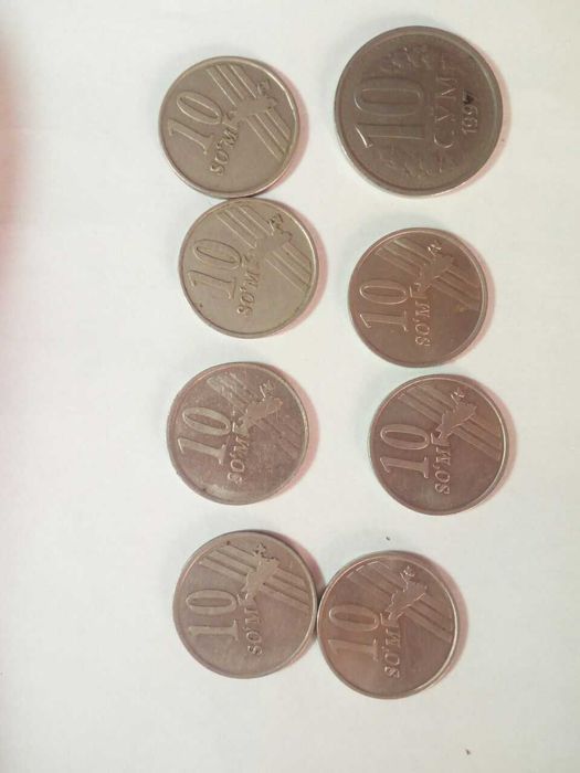 Продаю разные монеты