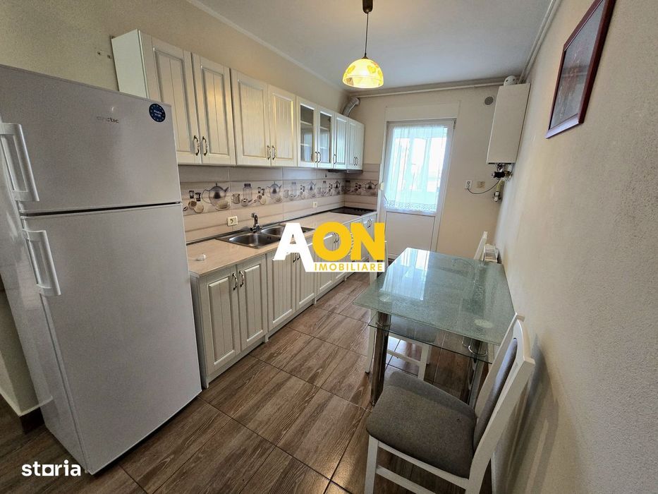 Apartament cu 2 Camere, Etaj Intermediar, Zona Kaufland — fotografia 1
