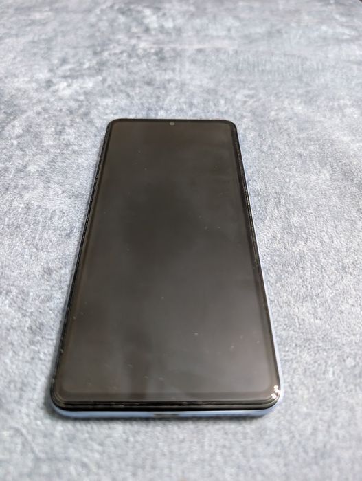 Продавам Xiaomi Redmi note 11 pro plus
