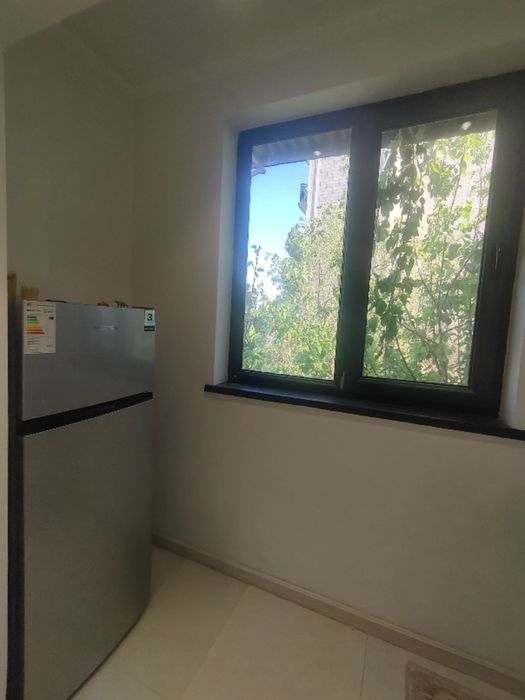 ЭКО базар. Ялангач . Буз 2Продаётся срочно 2  комнатная квартира