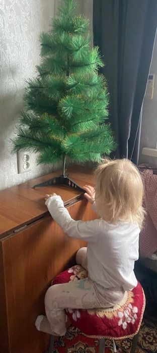 Елка искувственая