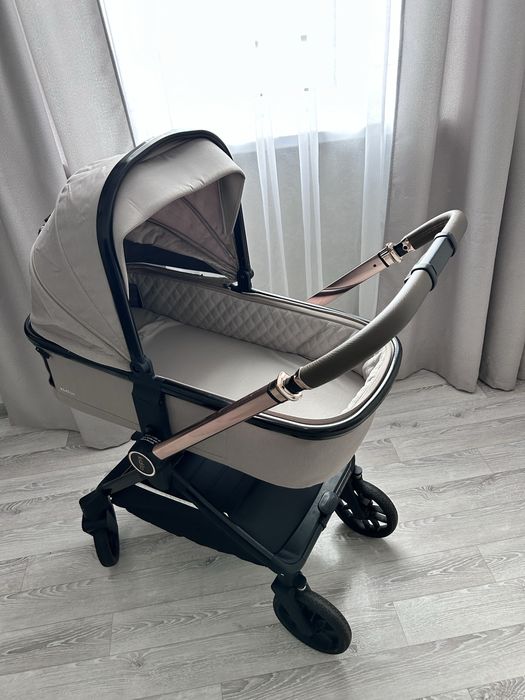 Коляска 2 в 1 в отличном состоянии, Kidilo D900