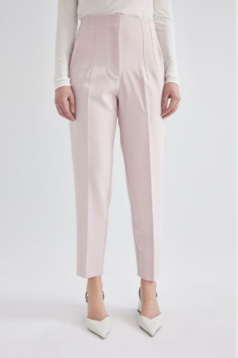 Продам розовые брюки. Алматы.